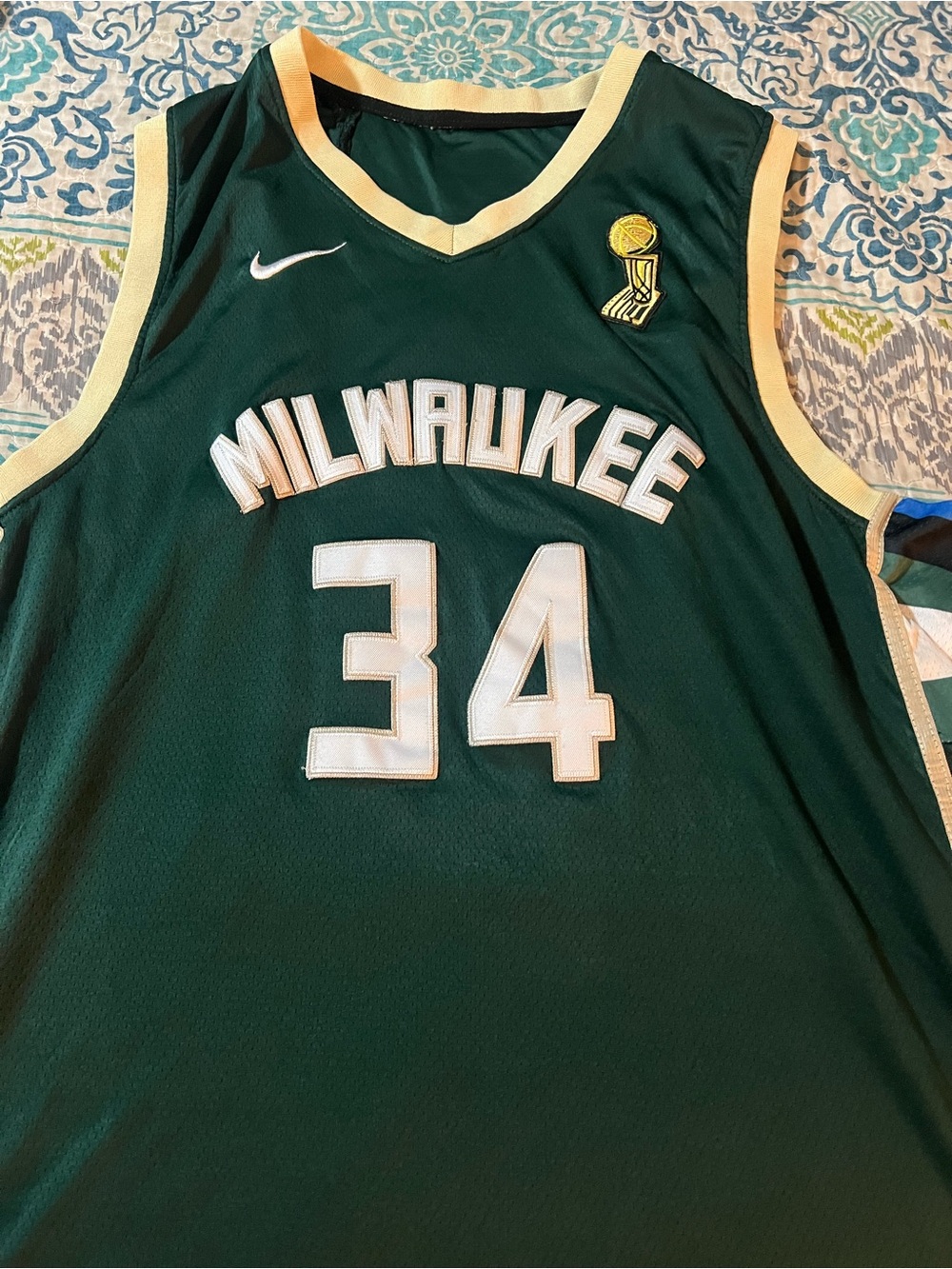 Nike Milwaukee Bucks Dark Green #34 Basketball Jersey 3XL fits like a 2XL